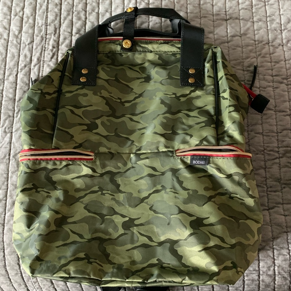Camp doctor style backpack